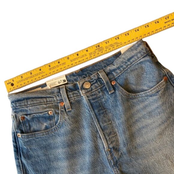 Levi's Premium 501 Original Fit Jeans Button Fly Women's 28x30 Hollow Days NWT - Picture 6 of 9